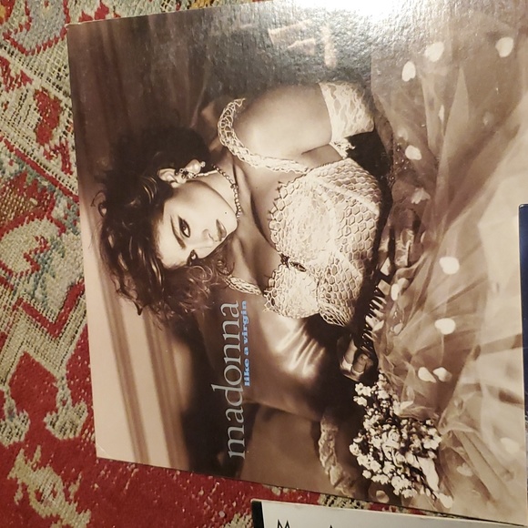 "4"Collection of Madonna Albums - Picture 3 of 11